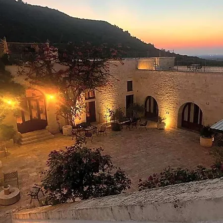 Masseria Morrone 农家乐 奥斯图尼